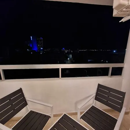 Lejlighed Seaside View 1-bedroom Apartment! *