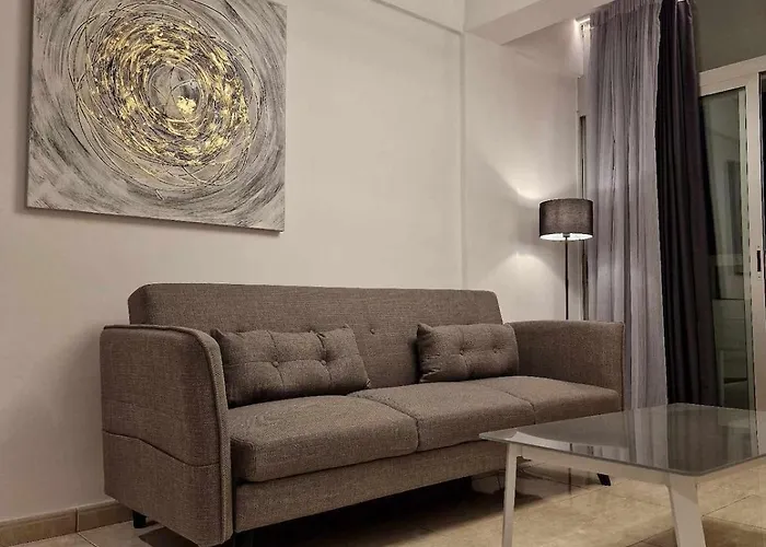 Seaside View 1-bedroom Apartment! Ларнака