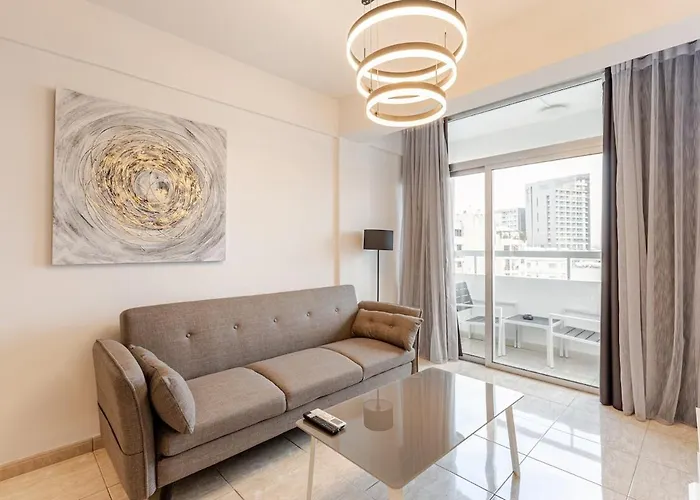 Seaside View 1-bedroom Apartment! * Ларнака