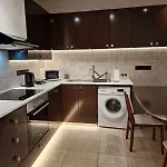 Seaside View 1-bedroom Apartment! لارنكا