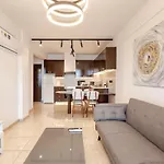 Seaside View 1-bedroom Apartment! * لارنكا