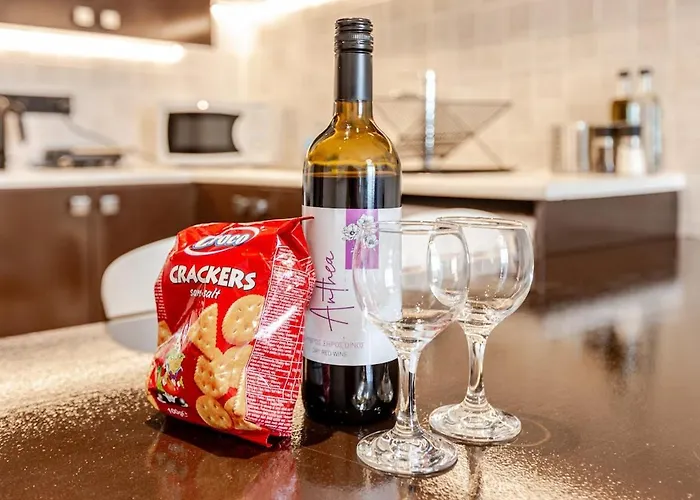 Seaside View 1-bedroom Apartment! Larnaca